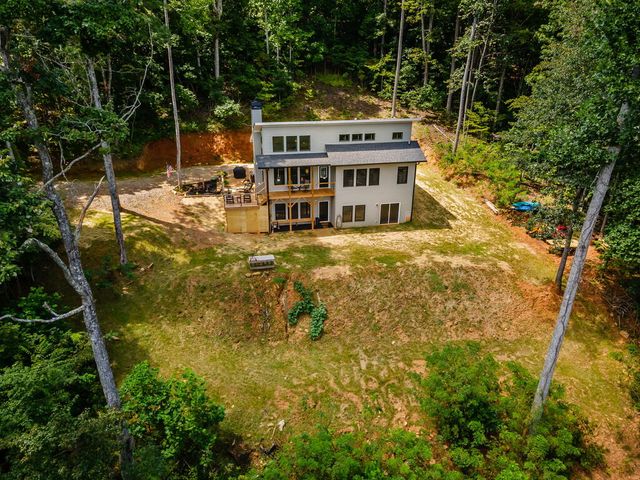579 Overlook Circle, Young Harris, GA 30582