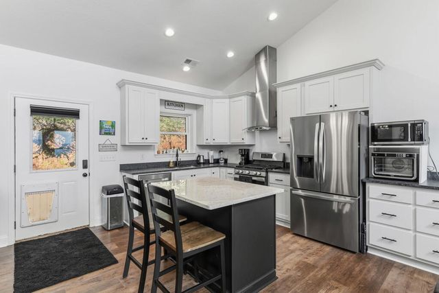 579 Overlook Circle, Young Harris, GA 30582