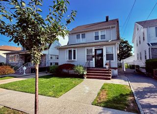 20 W Oxford Street, Valley Stream, NY 11580