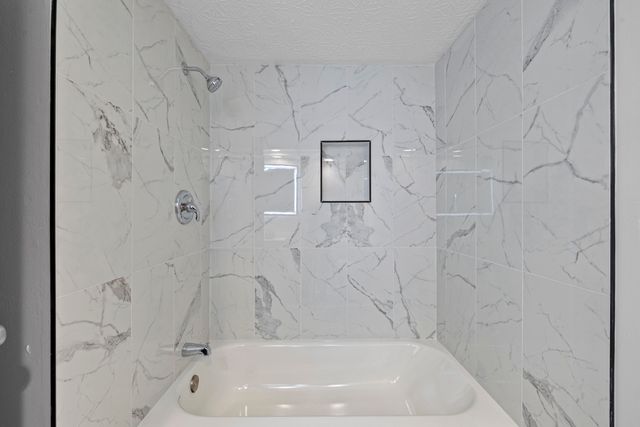 2806 W Swan Street, Springfield, MO 65807