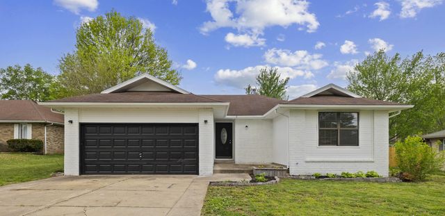 2806 W Swan Street, Springfield, MO 65807