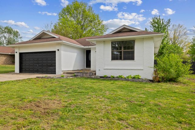 2806 W Swan Street, Springfield, MO 65807