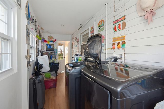38 Oberlin St, Worcester, MA 01610
