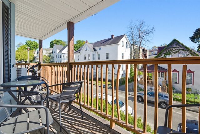 38 Oberlin St, Worcester, MA 01610