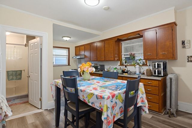 38 Oberlin St, Worcester, MA 01610