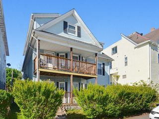 38 Oberlin St, Worcester, MA 01610
