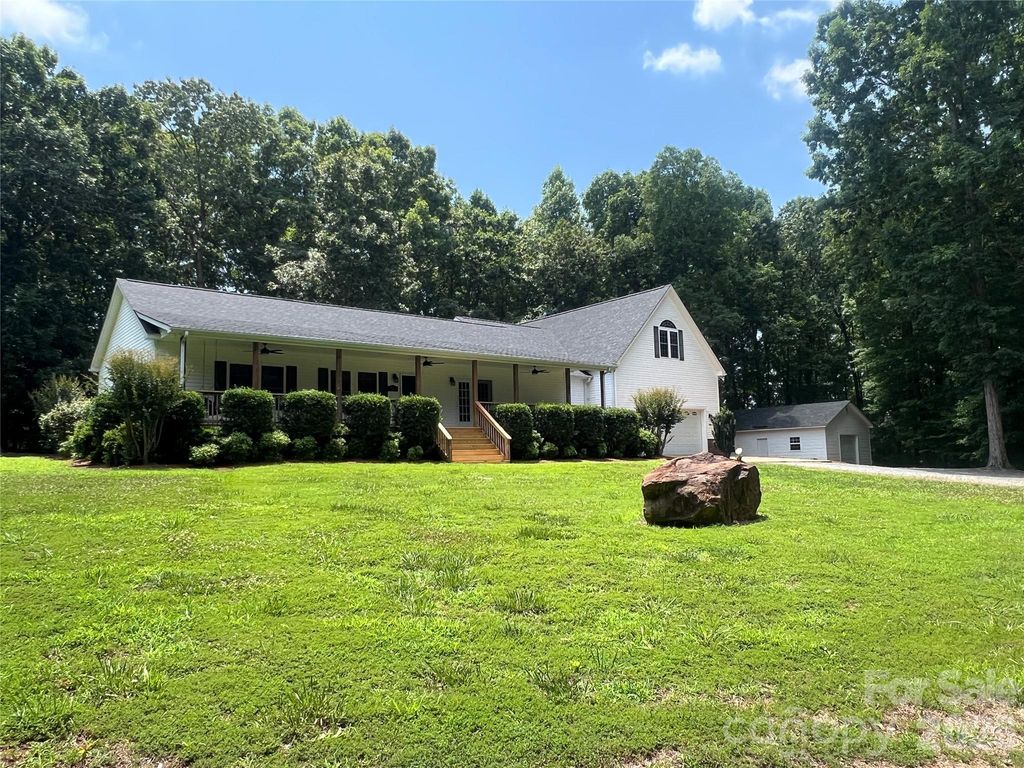 245 Jermane Road, New London, NC 28127