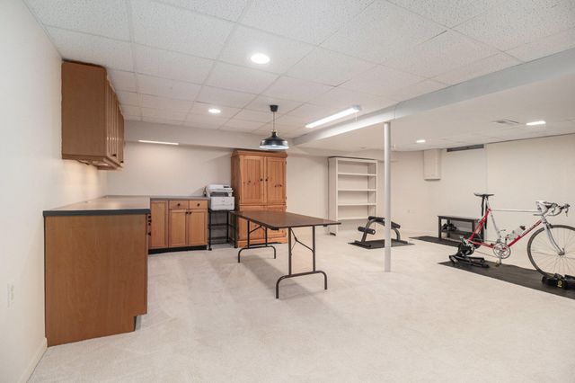 1677 Pond Shore Drive, Pittsfield Charter Twp, MI 48108