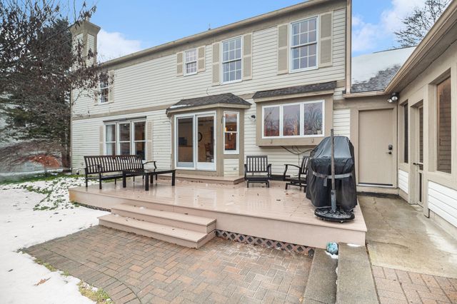 1677 Pond Shore Drive, Pittsfield Charter Twp, MI 48108