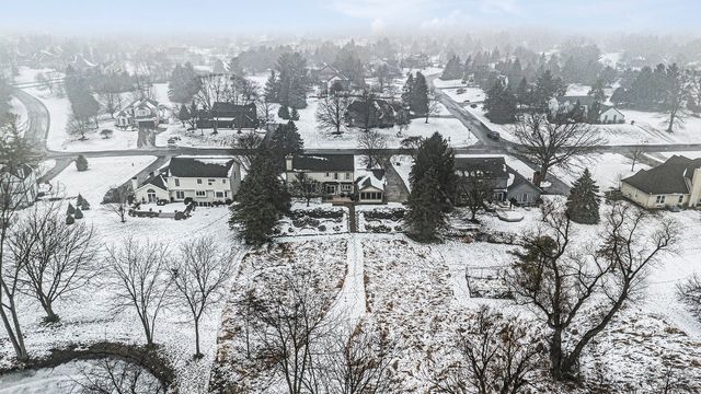 1677 Pond Shore Drive, Pittsfield Charter Twp, MI 48108