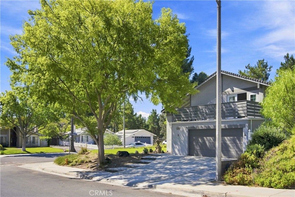 23002 La Granja, Valencia, CA 91354 — photo 3