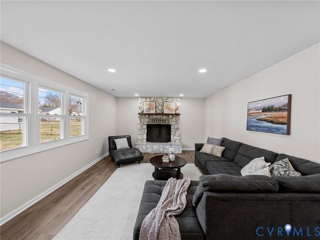 4826 Belle Glade Dr, Richmond, VA 23230