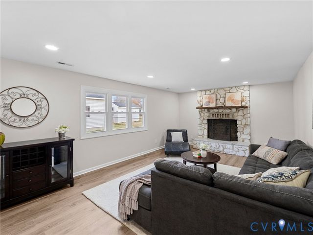 4826 Belle Glade Dr, Richmond, VA 23230