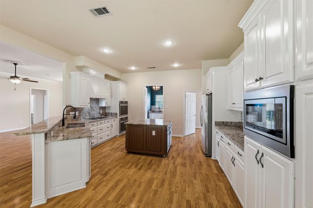 231 Ash Drive, Waxahachie, TX 75165