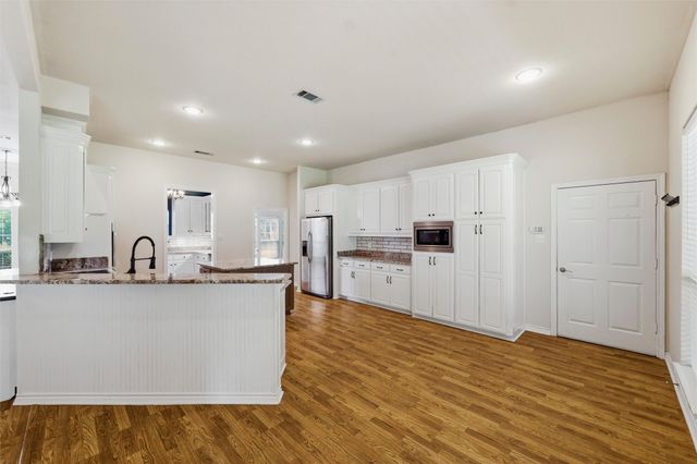 231 Ash Drive, Waxahachie, TX 75165