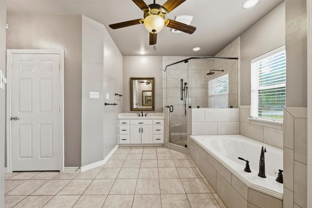 231 Ash Drive, Waxahachie, TX 75165