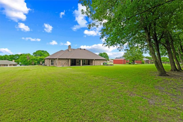 231 Ash Drive, Waxahachie, TX 75165