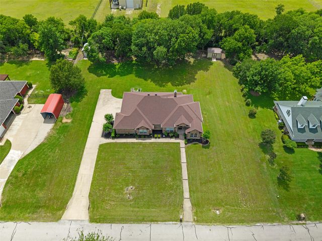 231 Ash Drive, Waxahachie, TX 75165