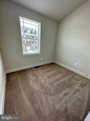 2318 WOODLANDS, Windsor Mill, MD 21244