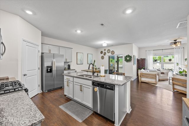 832 Mill Creek Drive, Loudon, TN 37774