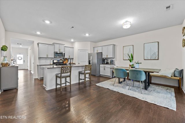 832 Mill Creek Drive, Loudon, TN 37774