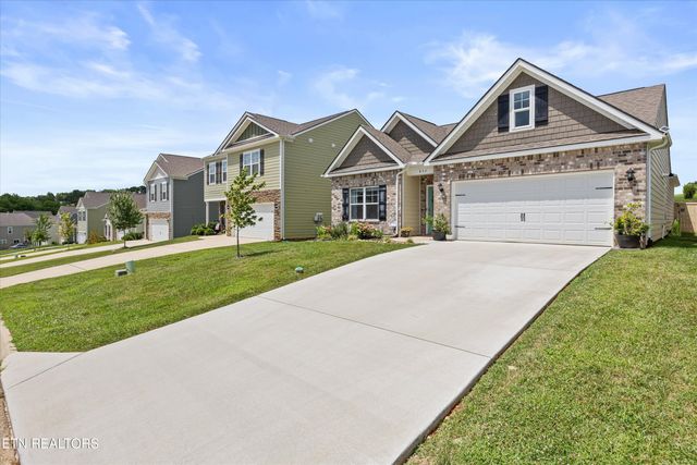 832 Mill Creek Drive, Loudon, TN 37774