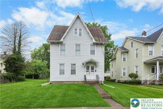 170 South Whitfield Street, Nazareth Boro, PA 18064
