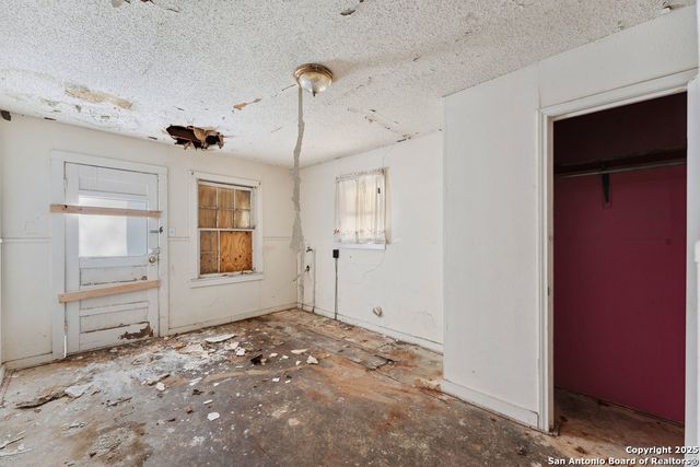 1932 E HIGHLAND BLVD, San Antonio, TX 78210