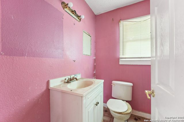 1932 E HIGHLAND BLVD, San Antonio, TX 78210