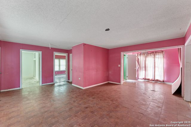 1932 E HIGHLAND BLVD, San Antonio, TX 78210