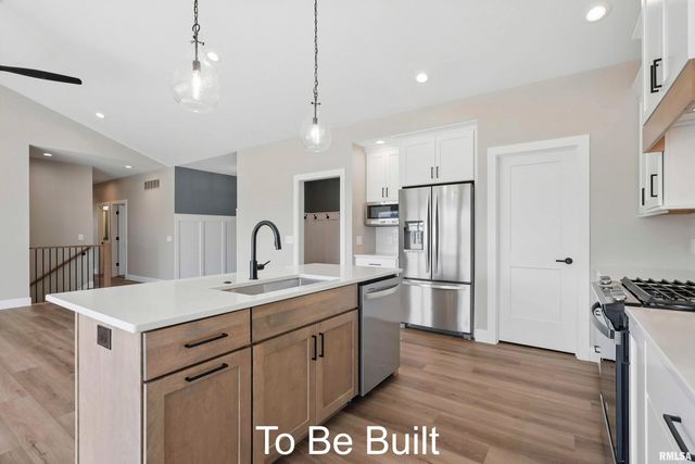 1218 S 2ND Street, Eldridge, IA 52748