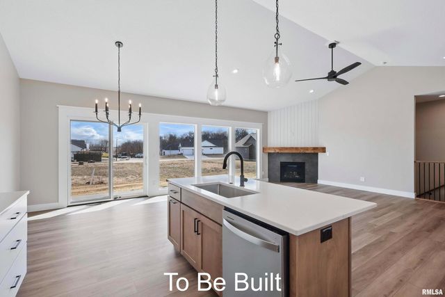 1218 S 2ND Street, Eldridge, IA 52748