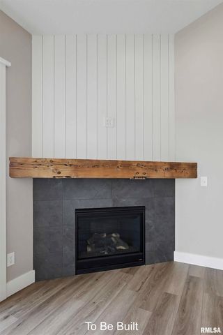 1218 S 2ND Street, Eldridge, IA 52748