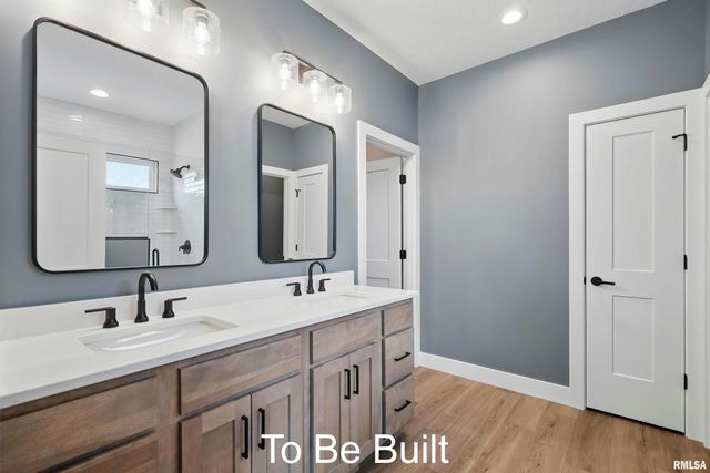 1218 S 2ND Street, Eldridge, IA 52748