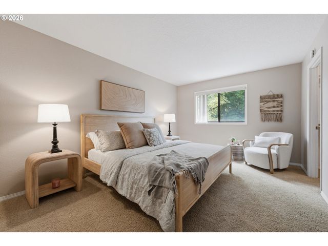 9055 Sw QUINT Ct, Beaverton, OR 97008