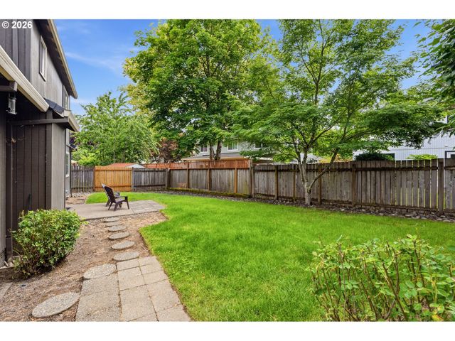 9055 Sw QUINT Ct, Beaverton, OR 97008