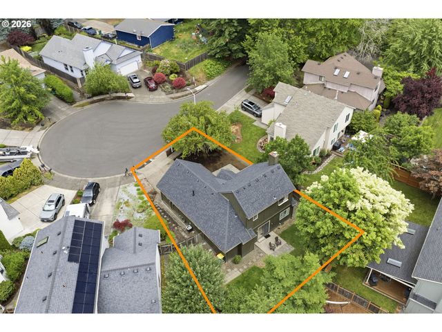 9055 Sw QUINT Ct, Beaverton, OR 97008
