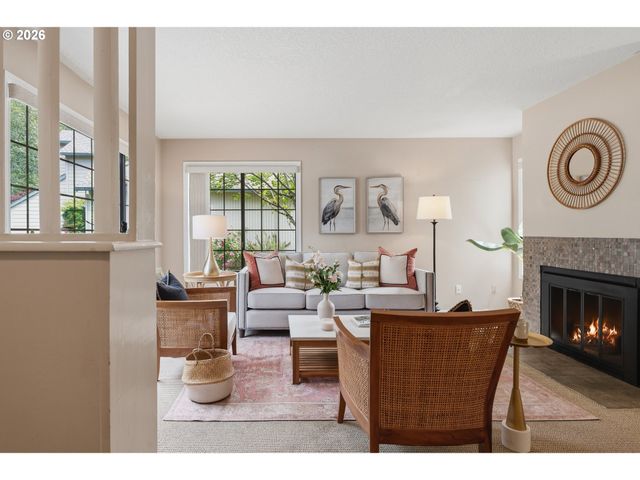 9055 Sw QUINT Ct, Beaverton, OR 97008