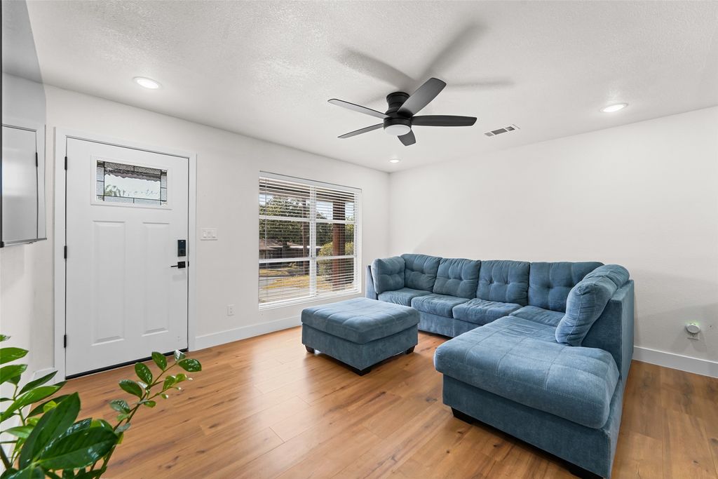 1905 Jacqueline Drive, Denton, TX 76205 — photo 3