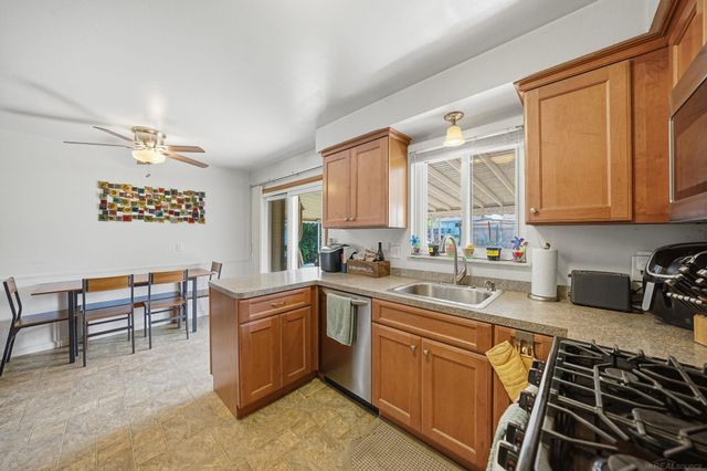 27481 Cosgrove Drive, Warren, MI 48092