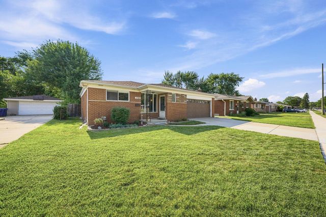 27481 Cosgrove Drive, Warren, MI 48092