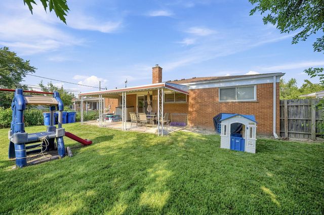 27481 Cosgrove Drive, Warren, MI 48092