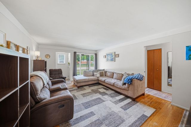 27481 Cosgrove Drive, Warren, MI 48092