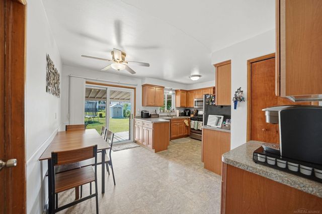 27481 Cosgrove Drive, Warren, MI 48092