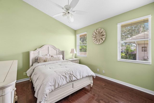 221 THORNTON Drive, Palm Beach Gardens, FL 33418