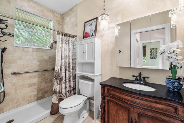 221 THORNTON Drive, Palm Beach Gardens, FL 33418