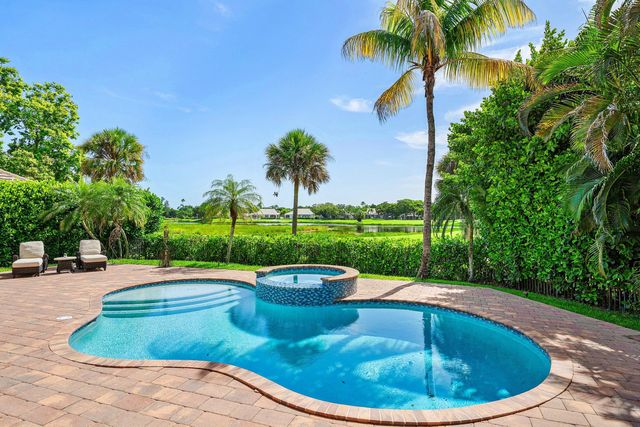 221 THORNTON Drive, Palm Beach Gardens, FL 33418