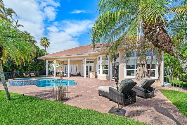 221 THORNTON Drive, Palm Beach Gardens, FL 33418