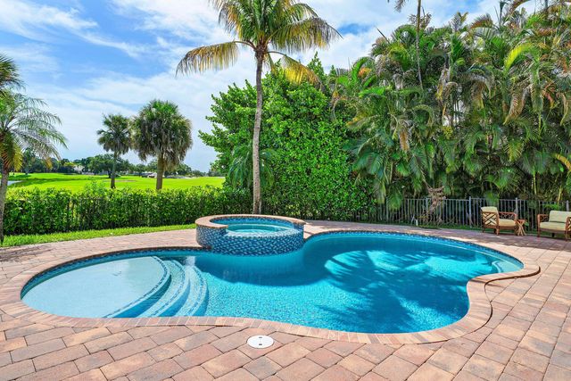 221 THORNTON Drive, Palm Beach Gardens, FL 33418