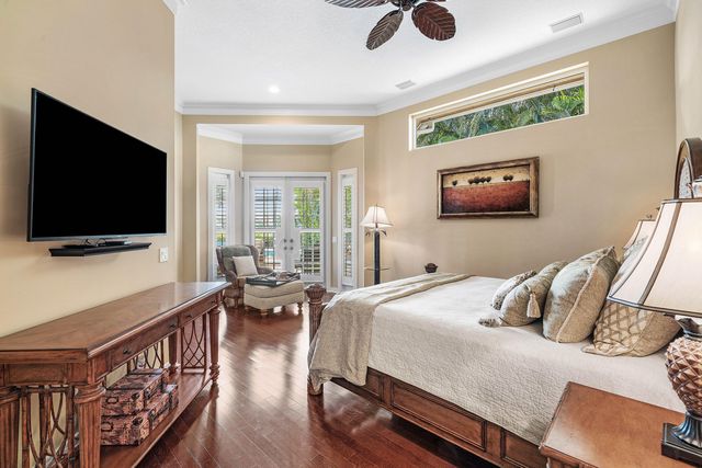 221 THORNTON Drive, Palm Beach Gardens, FL 33418